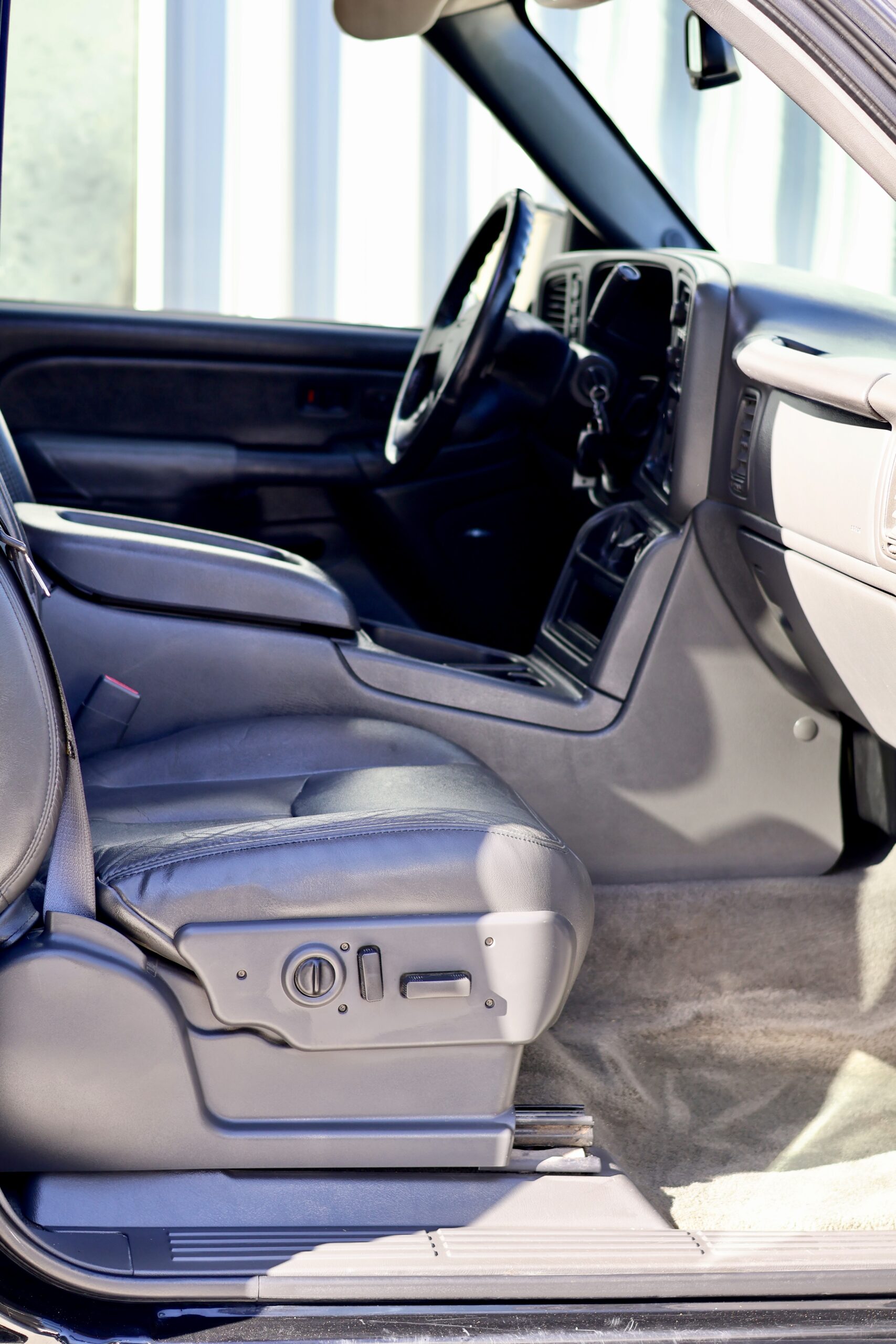 2006 GMC Sierra 1500 SLT Z71 5.3L 4×4 **FULLY LOADED** **1OWNER** J