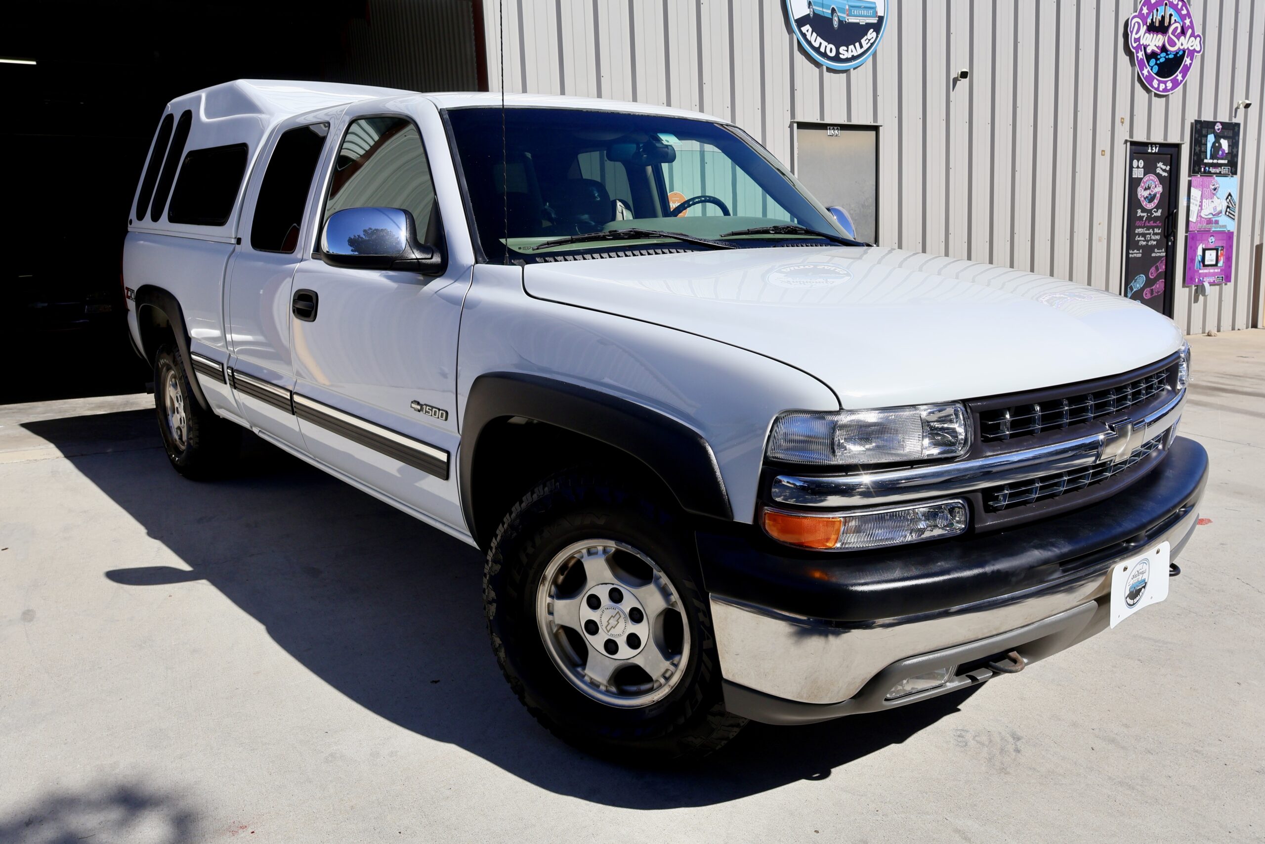 **SOLD** 2001 Chevrolet Silverado 1500 LS Z71 4×4 5.3L J. Anthony’s