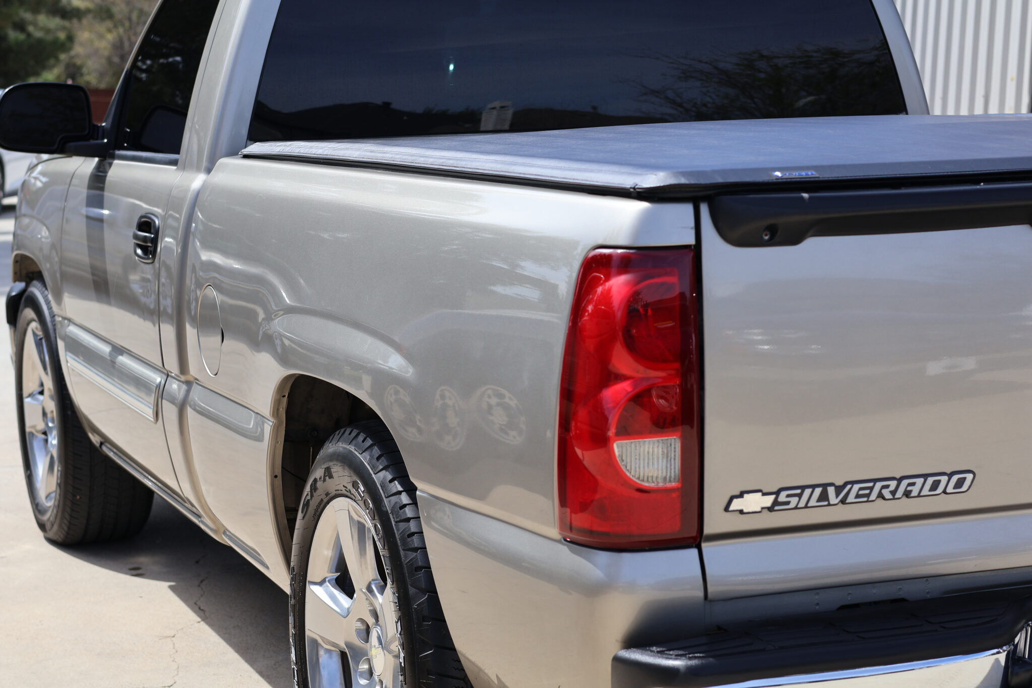 2003 Chevrolet Silverado 1500 Single Cab Short Box (5.3L V8) J