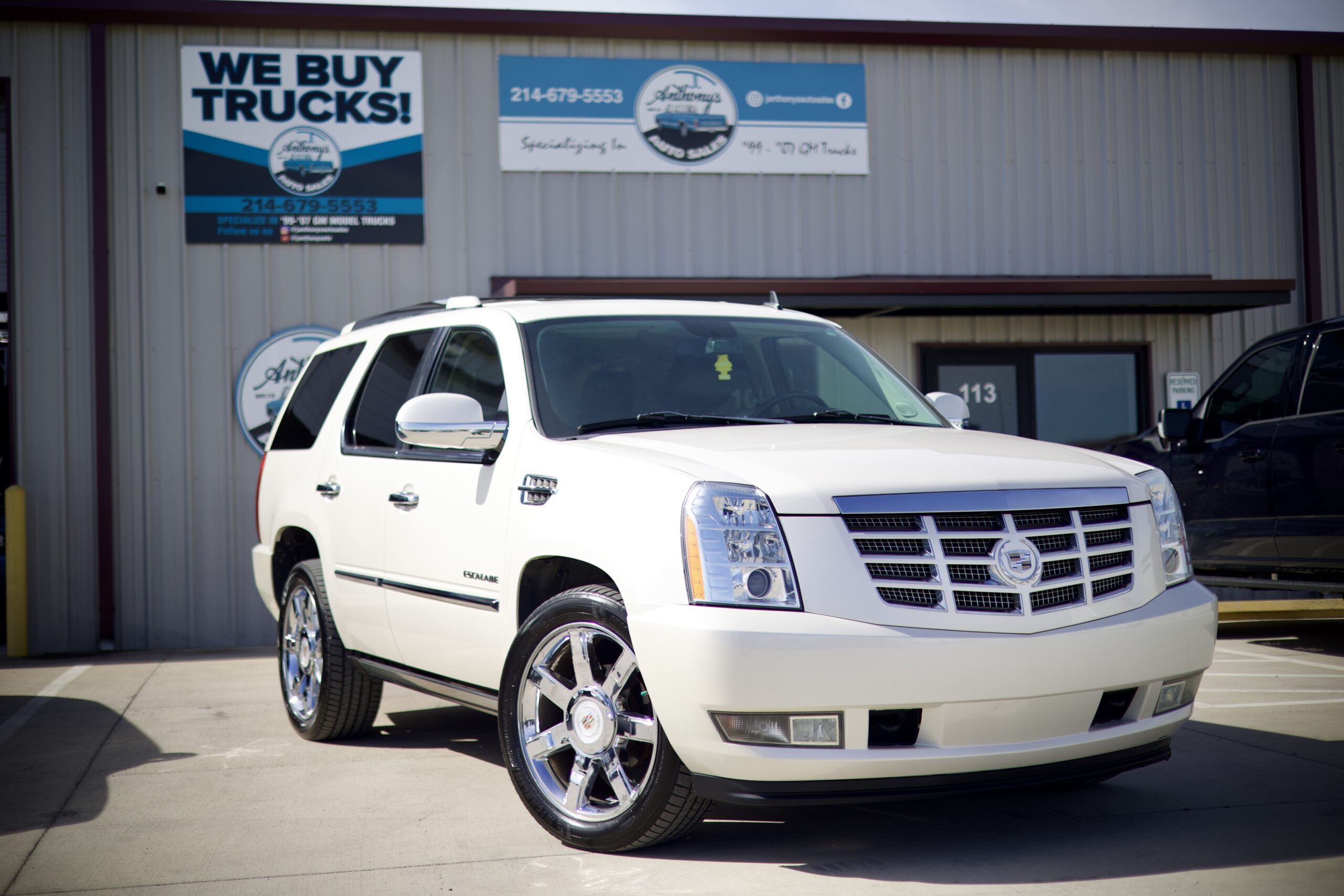 2011 Cadillac Escalade Premium