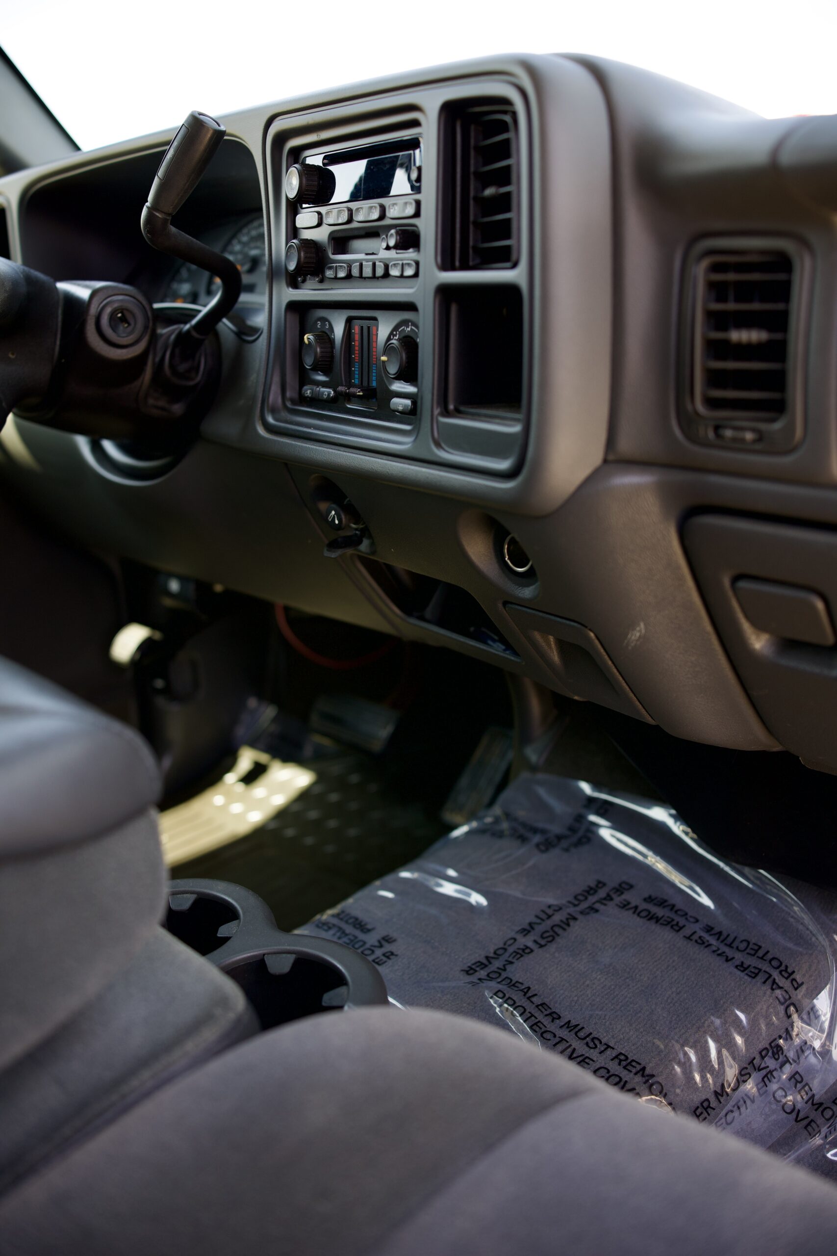 2005 Chevrolet Silverado 1500 LS - Photo 12