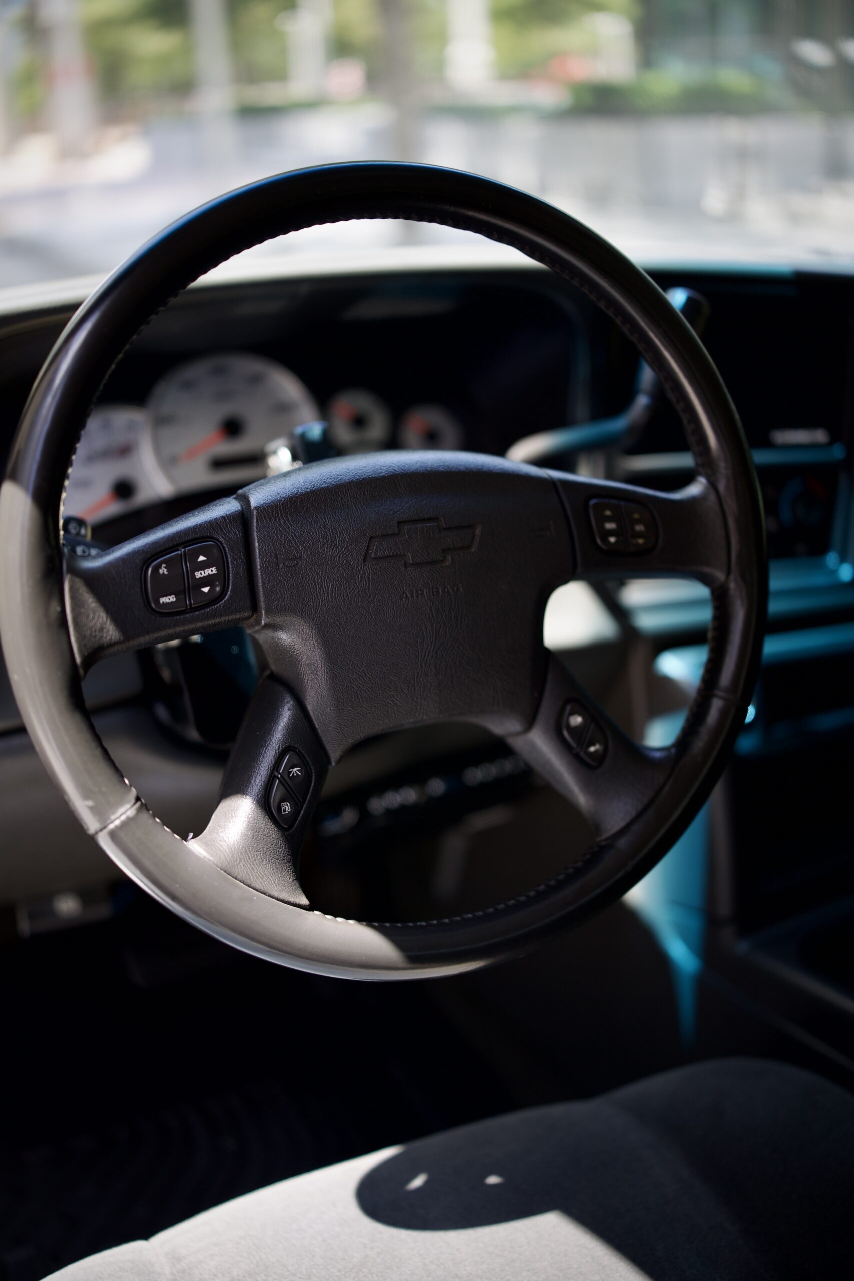 2004 Chevrolet Silverado 1500 LS - Photo 13